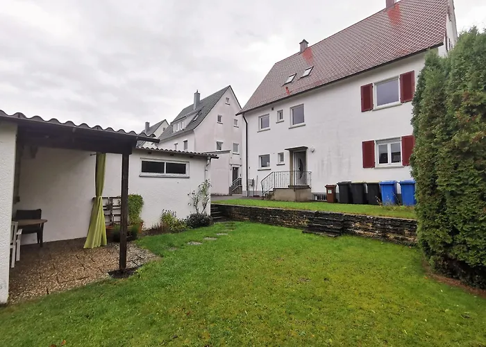 3 Zimmer Ferienwohnung Mit Eigenem Garten Trossingen
